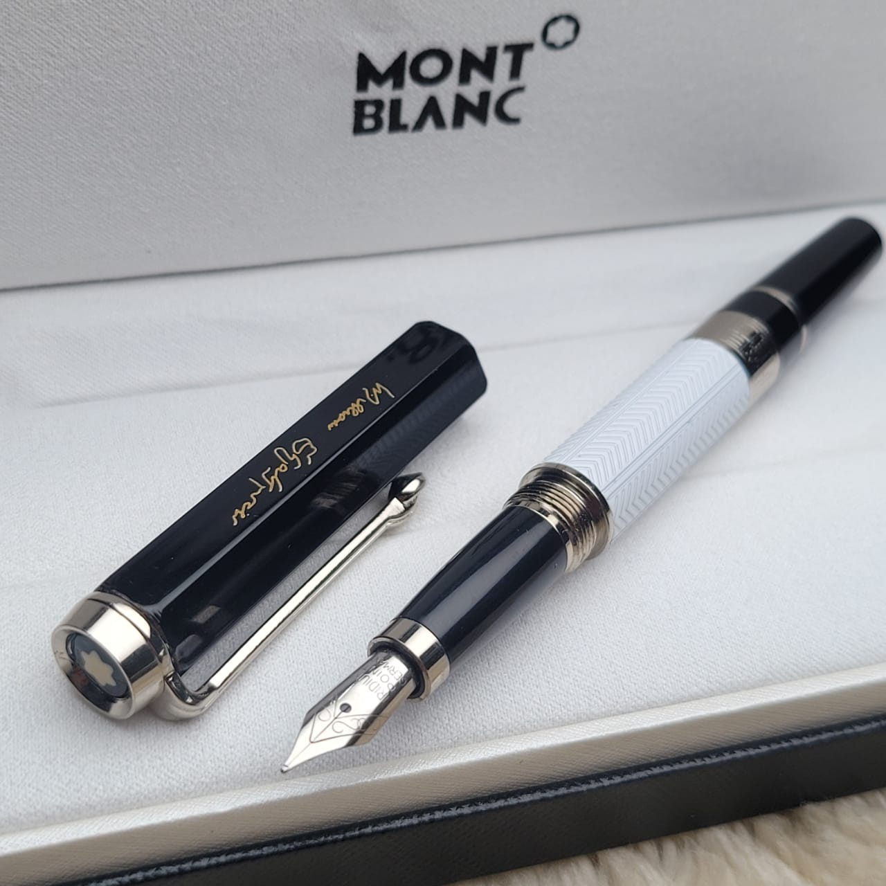 PIX Orange Ballpoint - Luxury Ballpoint pens – Montblanc® GB